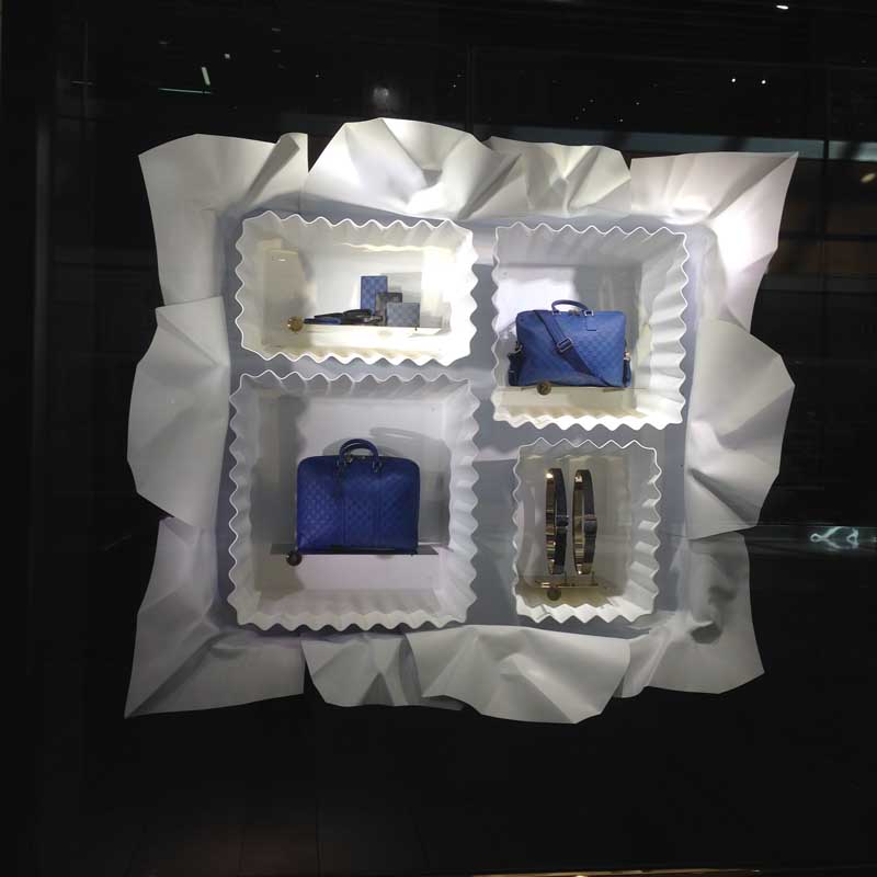 Store Windows in Dallas: Louis Vuitton at the Galleria - Store Windows at FashionWindows